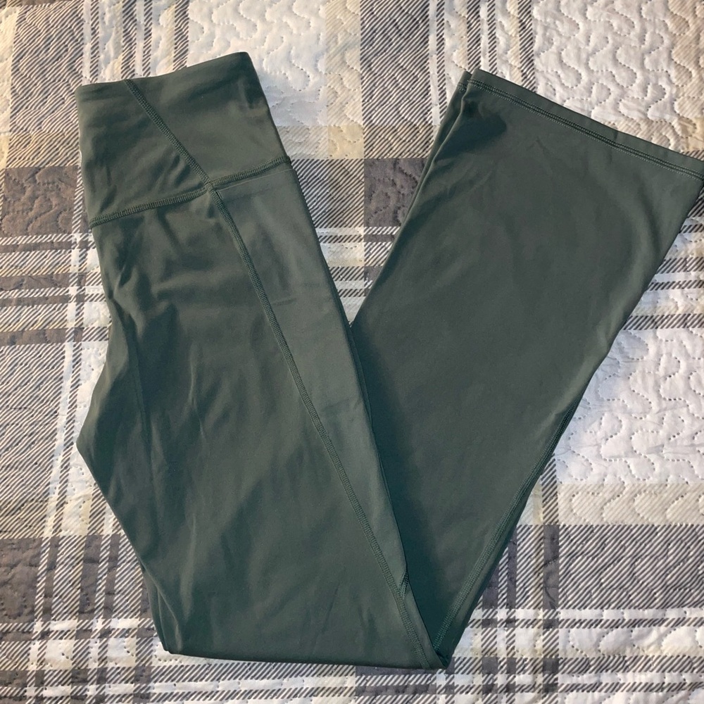 Wander Deep Green Sustainable Activewear